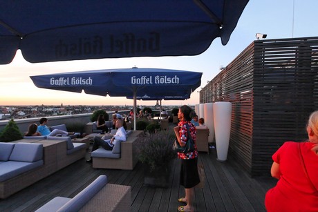 sky-lounge