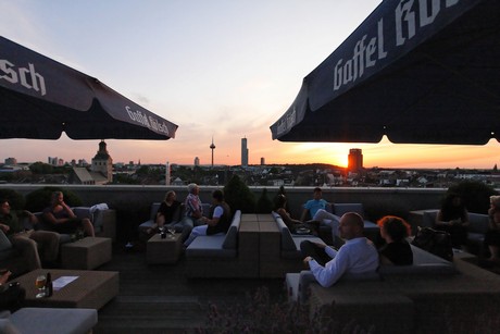 sky-lounge