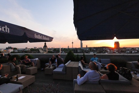 sky-lounge