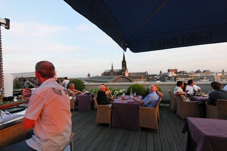 sky-lounge