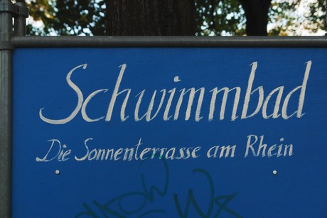 schwimmbad