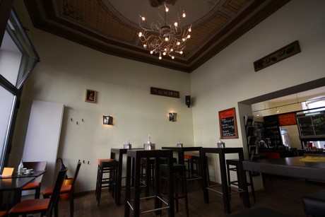 bistro-pause
