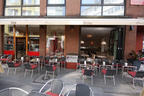 cafe-flaneur