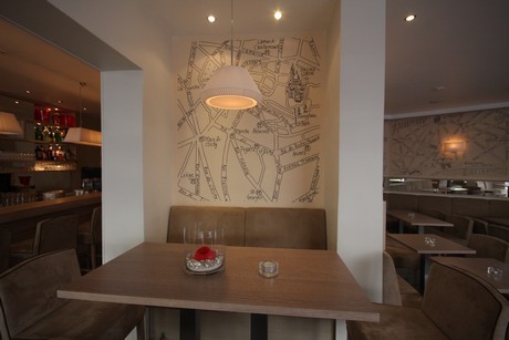 cafe-flaneur