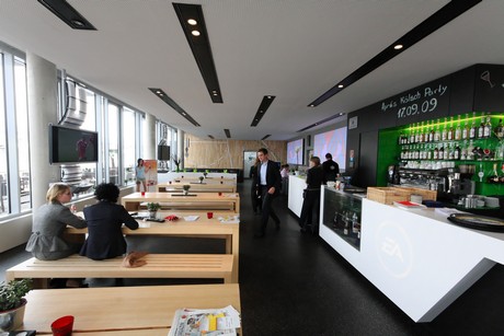 ea-sports-bar