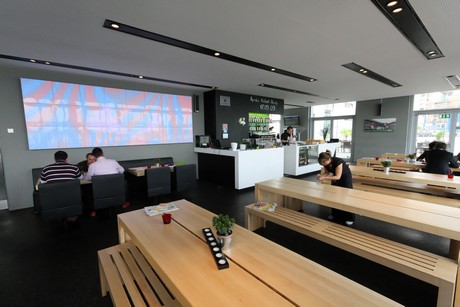 ea-sports-bar