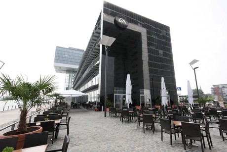 ea-sports-bar