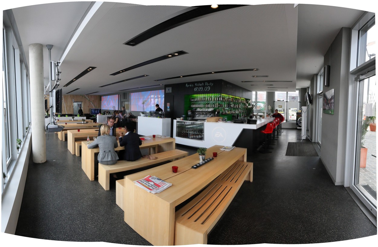 EA SPORTS Bar