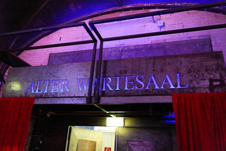 alter-wartesaal