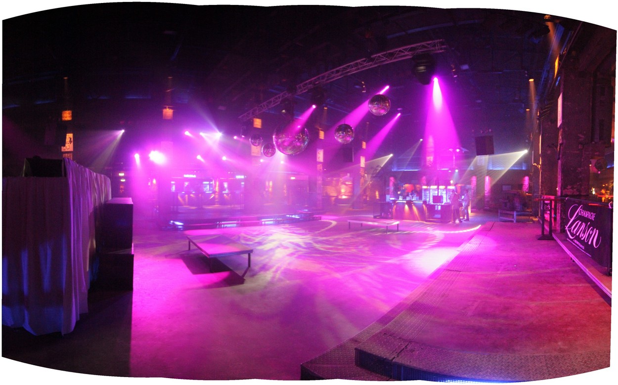 DIE HALLE Tor 2