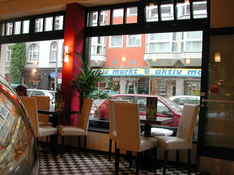 eis-cafe-liliana