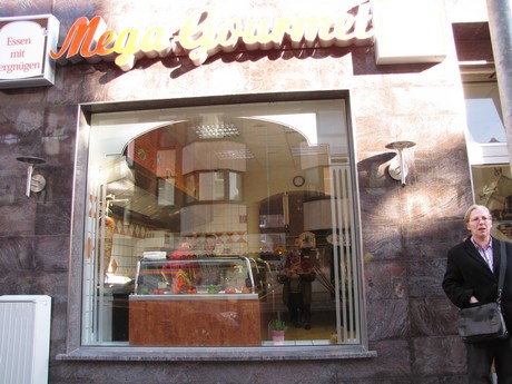 mega-gourmet