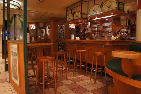 Bistro-Doemche