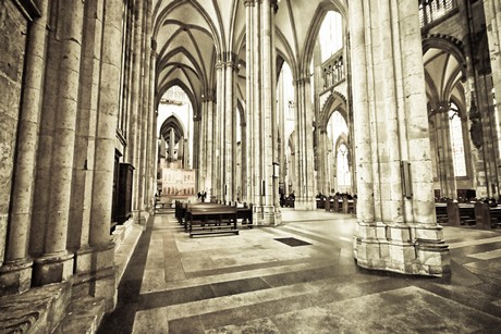 dom