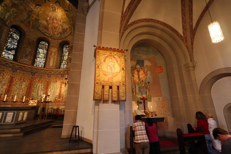 Nikolaus