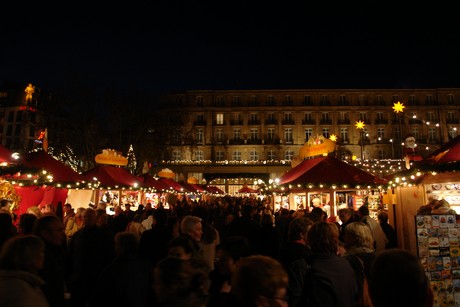 weihnachtsmarkt-dom