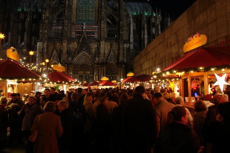 weihnachtsmarkt-dom
