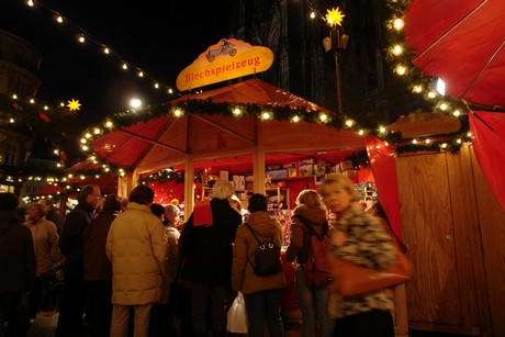 weihnachtsmarkt-dom