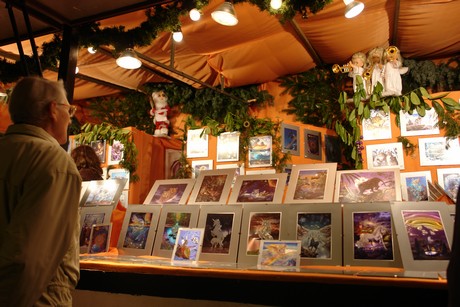 weihnachtsmarkt-neumarkt