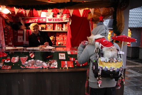 weihnachtsmarkt-neumarkt