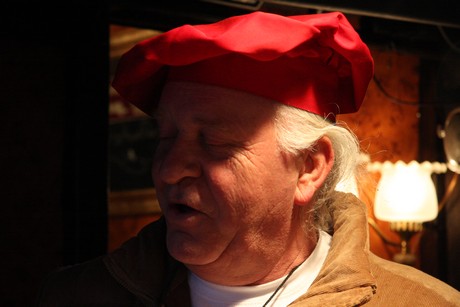 weihnachtsmarkt-neumarkt