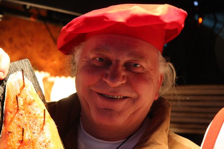 weihnachtsmarkt-neumarkt