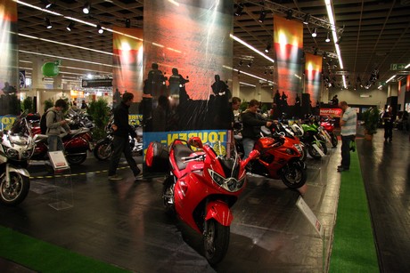 intermot