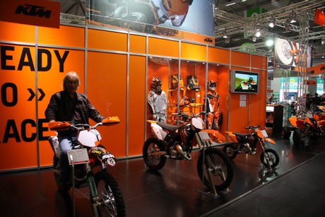 intermot