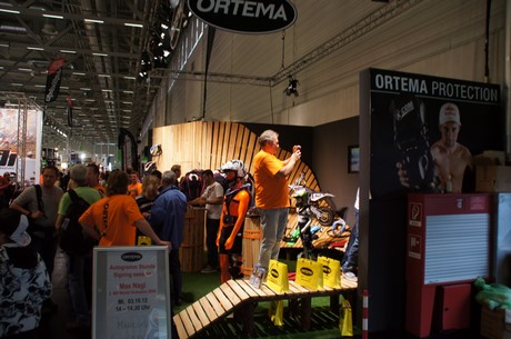 intermot
