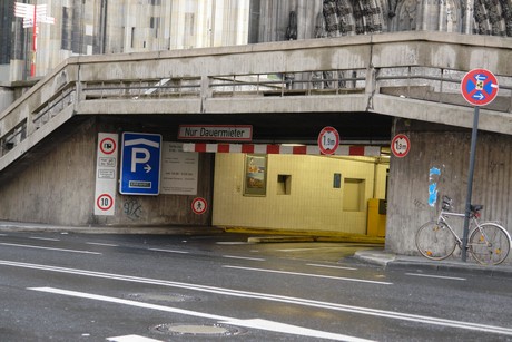 parkhaus-am-dom