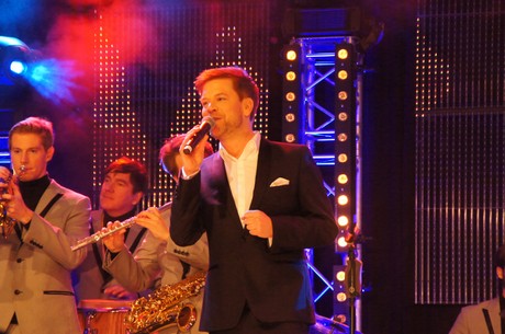 tom-gaebel