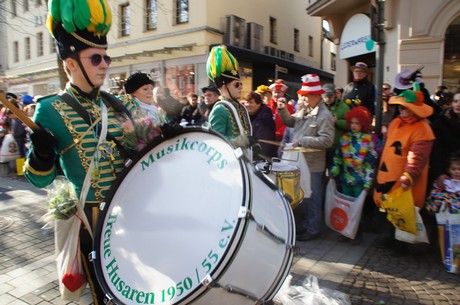 1-grosse-bruehler-karnevallsgesellschaft-treue-husaren