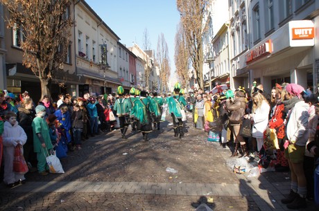 1-grosse-bruehler-karnevallsgesellschaft-treue-husaren
