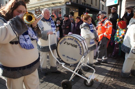Musik-und-Showband-Weiss-Blau-Bruehl