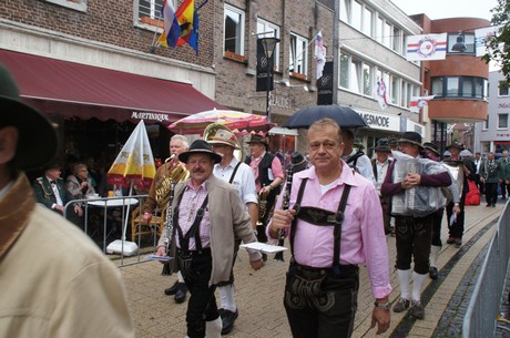 altboehmische-sjtroasemoesikante