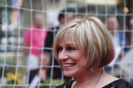 mary-roos
