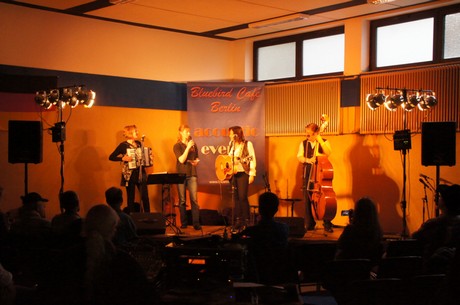 sandra-vanreys-trio
