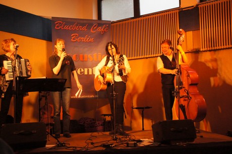 sandra-vanreys-trio