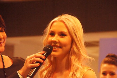 alina-gogel