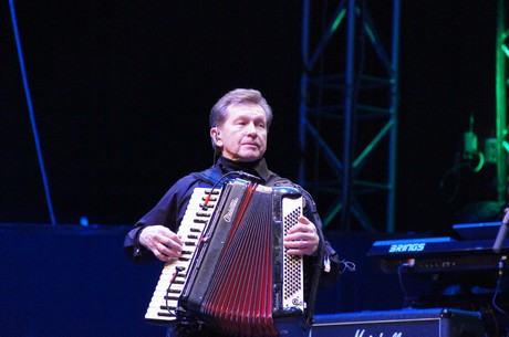 HopStopBanda