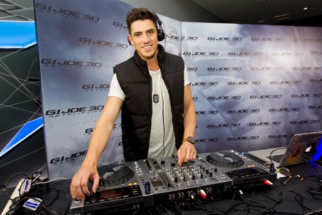 Scott-Tweedie