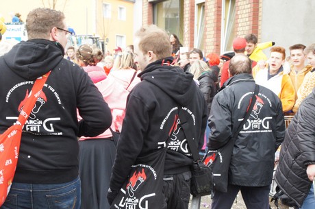 Showtanzgruppe-Dancing-Feet-DJK-TuS-Huerth
