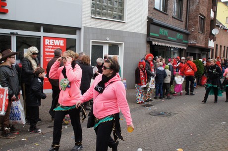 Showtanzgruppe-Dancing-Feet-DJK-TuS-Huerth