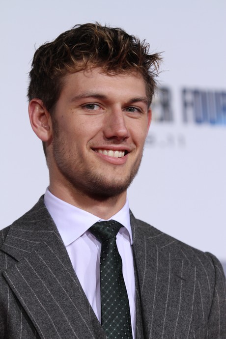 alex-pettyfer