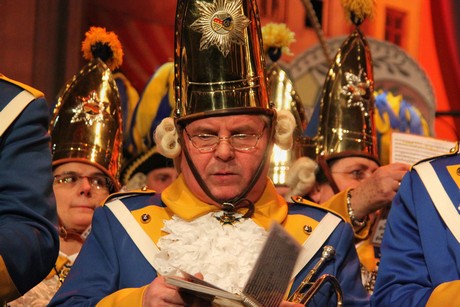 buergergarde-blau-gold
