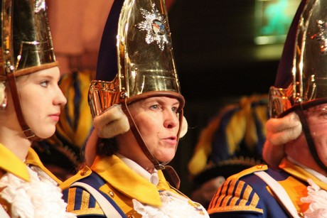 buergergarde-blau-gold