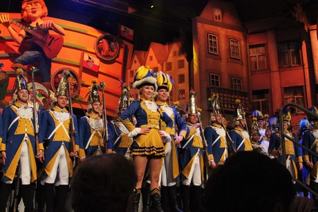 buergergarde-blau-gold
