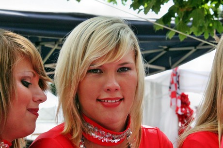 cheerleader-des-1-fc-koeln