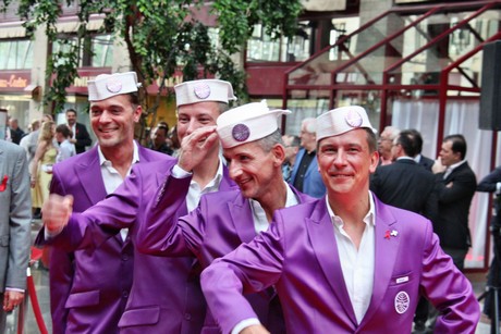 gayJet