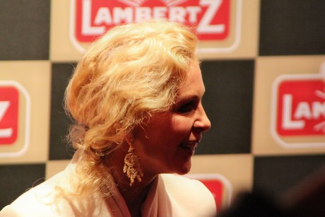 grit-weiss